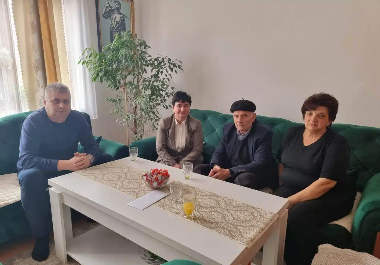 Upriličena posjeta komandatima, porodicama šehida i bivšim borcima