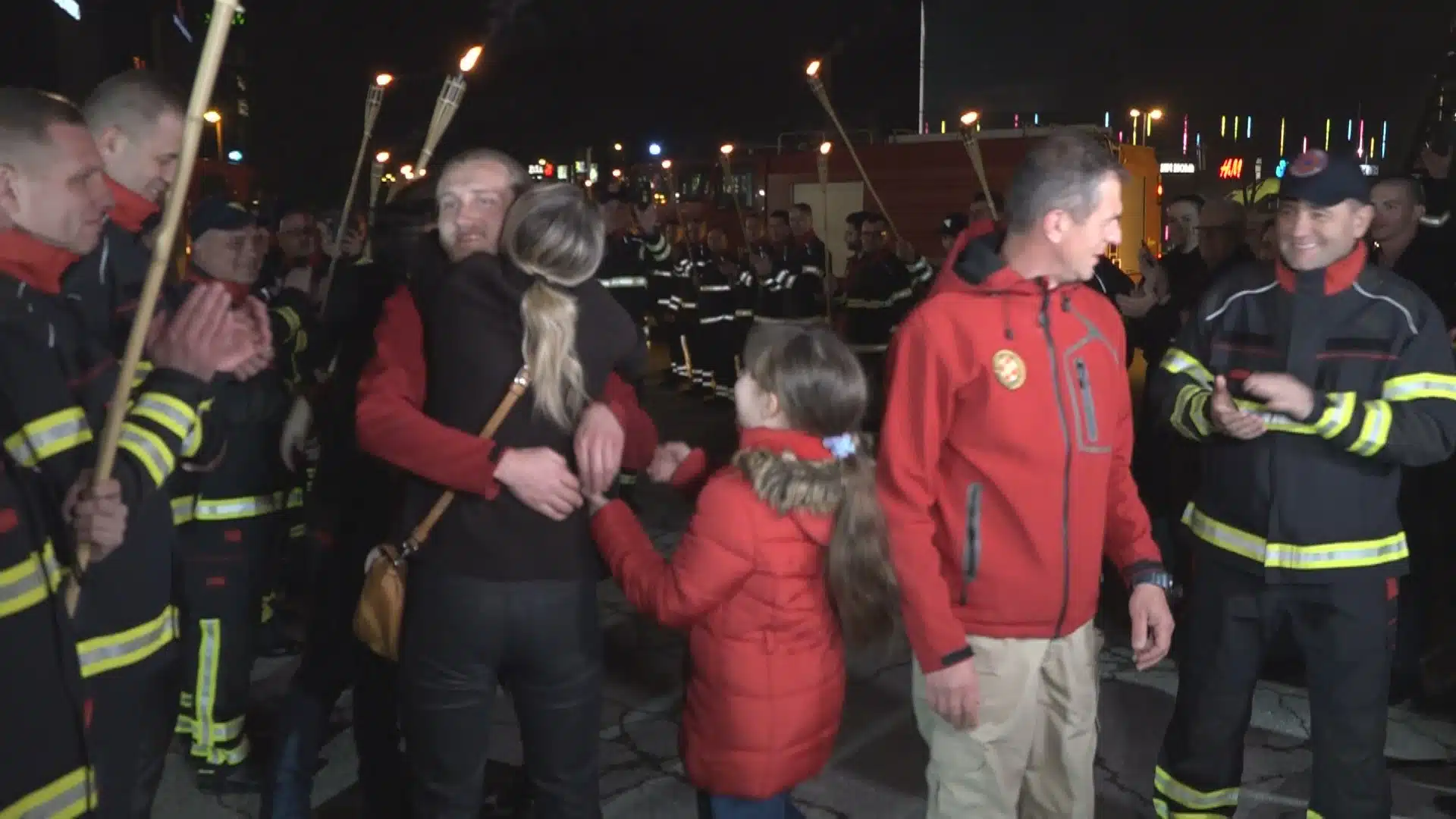 (VIDEO) Spasioci se iz Turske vratili pod dojmom jakih emocija |