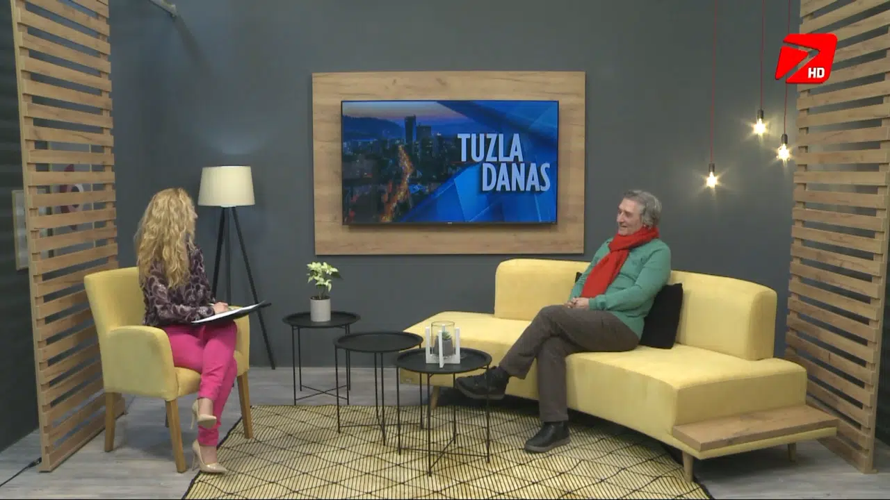 (VIDEO) Šimo Ešić dobitnik nagrade “Dječiji osmijeh” za najbolju knjigu za djecu u BiH za 2022.godinu | .