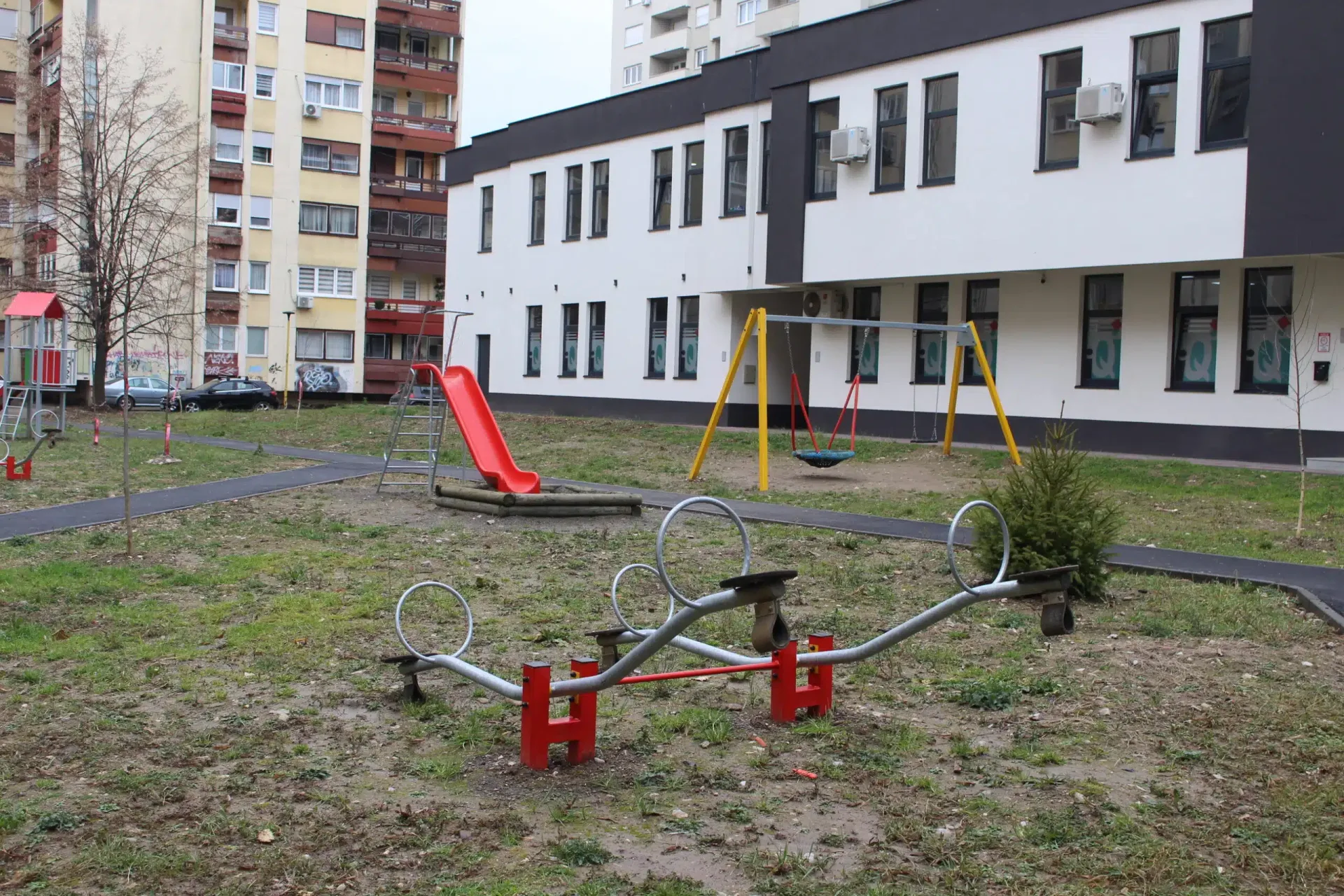 U Tuzli uskoro sanacija opreme na igralištima i sportskim terenima, ovo su lokacije