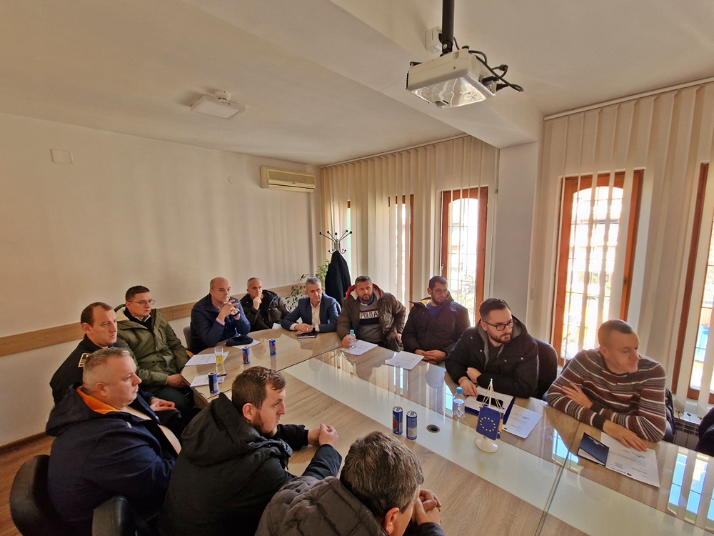 kalesija je uz tursku i siriju: u općini održan sastanak sa privrednicima i direktorima javnih preduzeća/ustanova