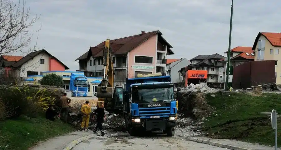 Usporeno magistralom u blizini Gradske dvorane