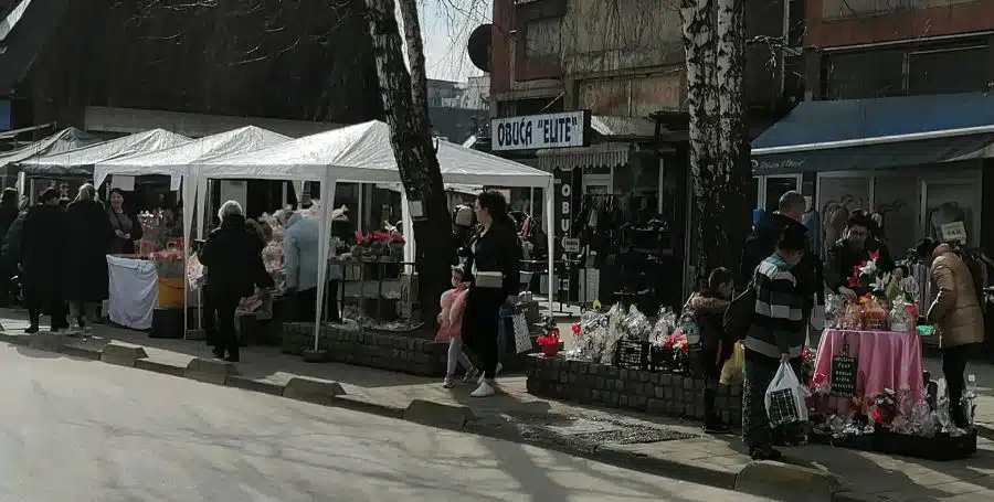 Pred 8.mart-Međunarodni dan žena