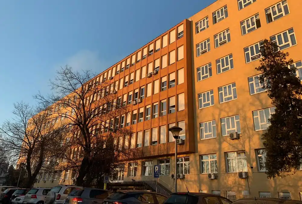 Zbog nove žalbe prolongirana nabavka aparata za zračenje u Tuzli
