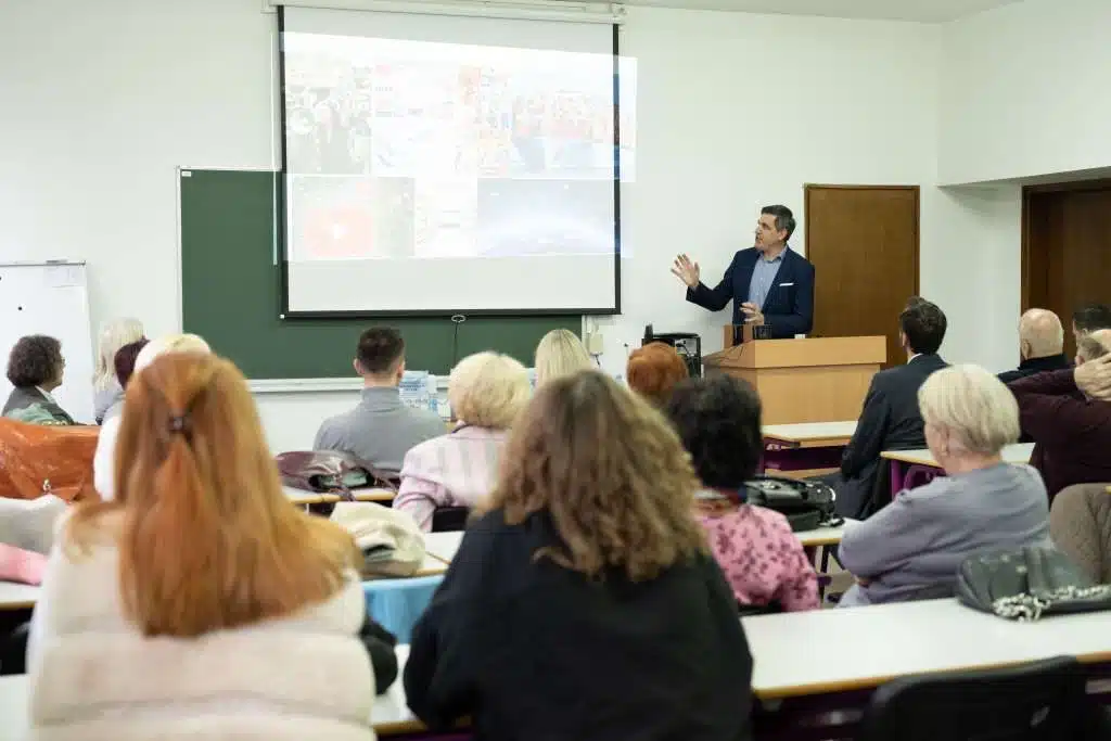 U Tuzli predstavljena knjiga Bože Skoke ‘Strateško komuniciranje država’ |