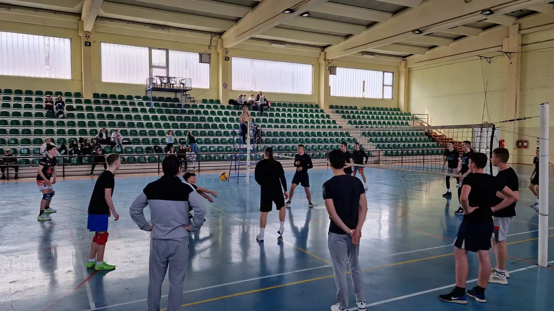 Učenici Osnovne škole Dubrave prvi na Gradskom takmičenju iz odbojke