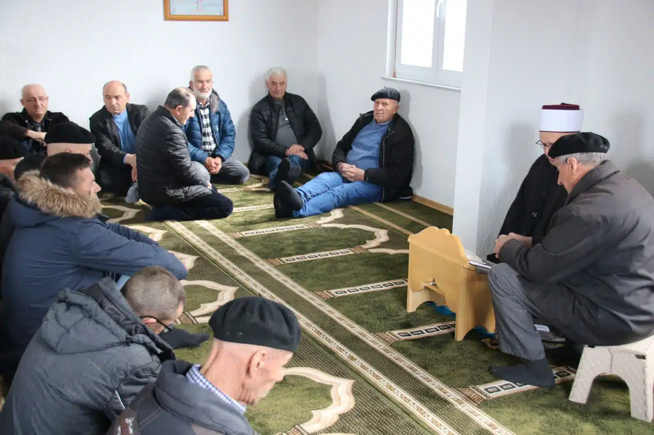 Vjerskim programom obilježena 22. godišnjica od povratka u Lupe (AUDIO+FOTO)