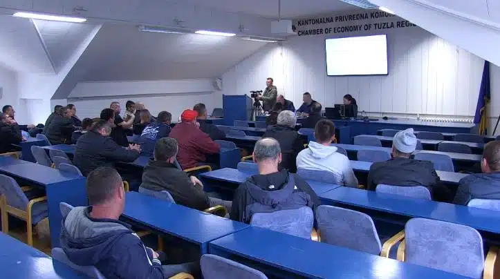 (VIDEO) Udruženje proizvođača mlijeka TK o Nacrtu federalnog programa novčanih podrški za 2023. |