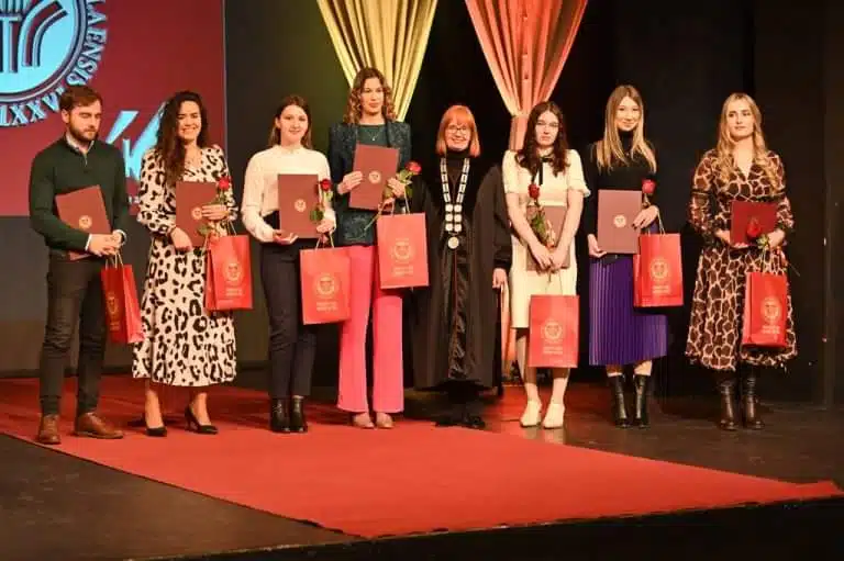 Promovisani zlatni studenti Univerziteta u Tuzli