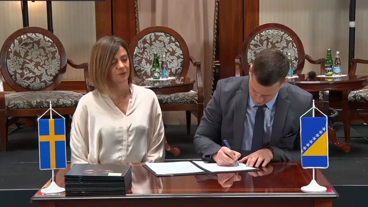 Premijer Halilagić potpisao Sporazum o lokalizaciji Ciljeva održivog razvoja /VIDEO/