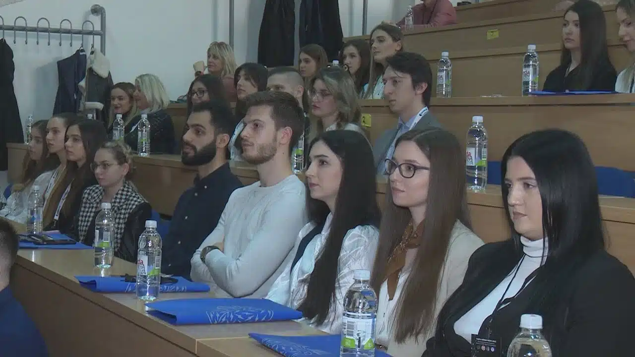 Počeo Tuzla Brain Week, naučni simpozij koji organizuju studenti |