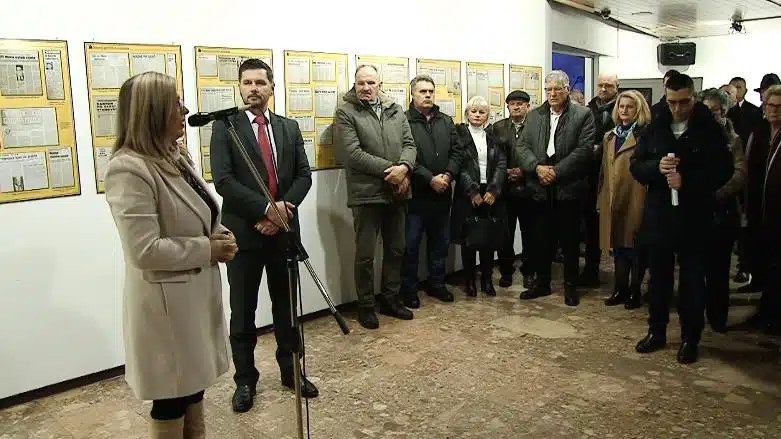 (VIDEO) U BKC-u TK otvorena izložba pod nazivom, „Referendum o nezavisnosti Bosne i Hercegovine, u domaćoj i stranoj štampi” |