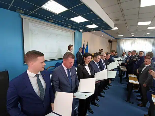 Tuzlanski kanton dobio novu Vladu, opozicija napustila salu