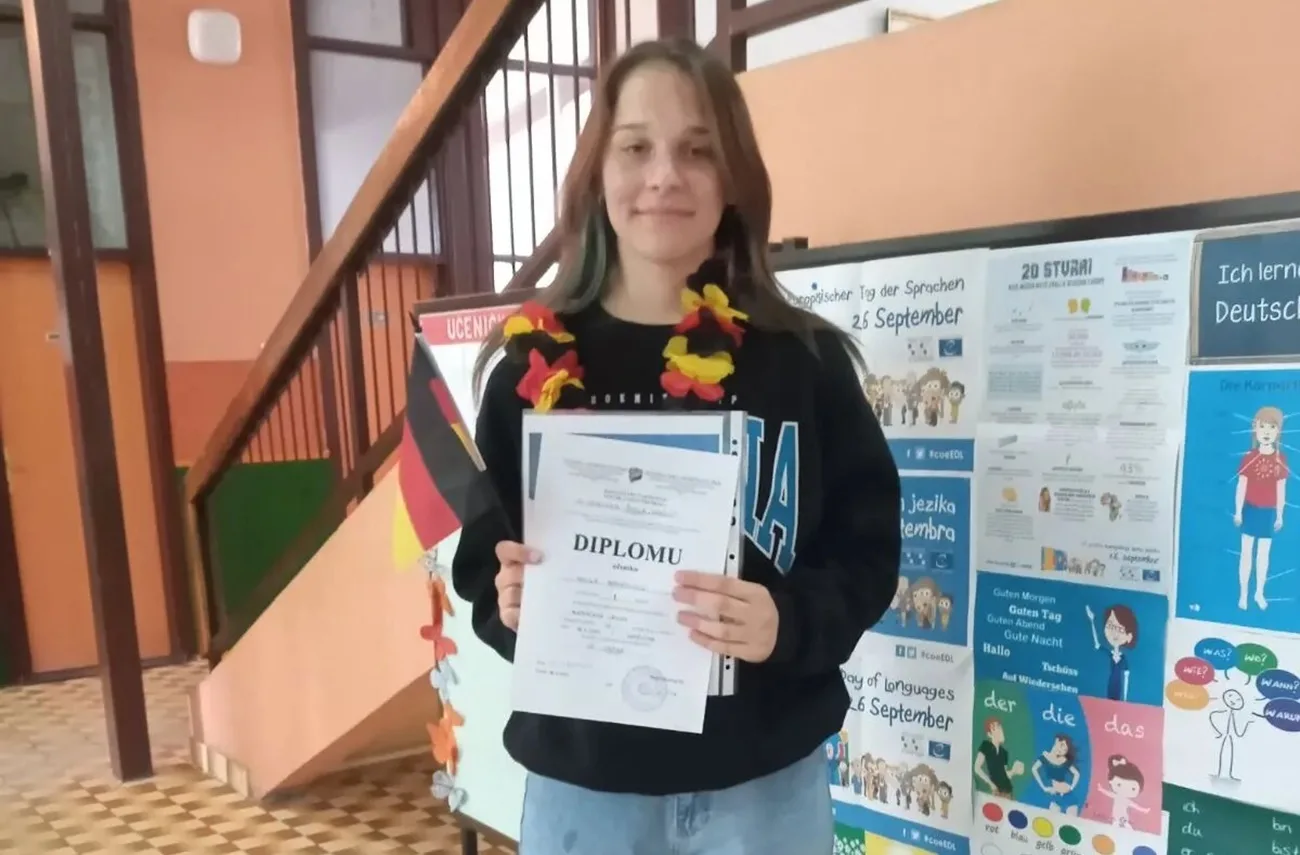 Učenica OŠ “Sapna” Nejla Mehmedović najbolja na kantonalnom takmičenju iz Njemačkog jezika