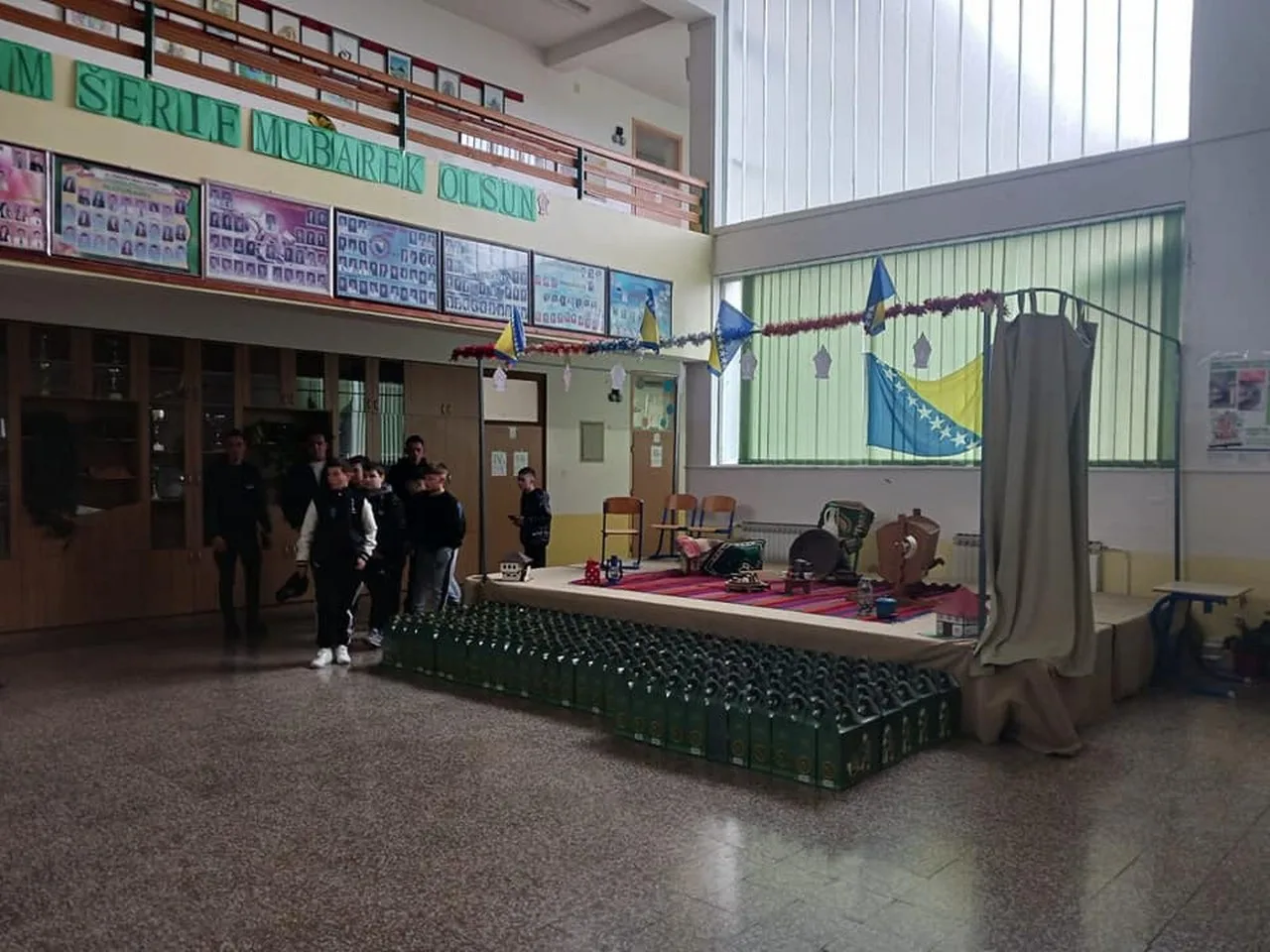 HO “Help Others” podijelila 170 bajramskih paketića učenicima u Vitinici (FOTO)