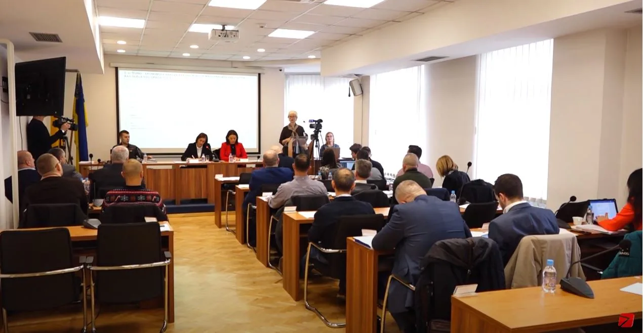 Novi udari na džep građana Tuzle, poskupljenje komunalija podijelilo i političare u Tuzli