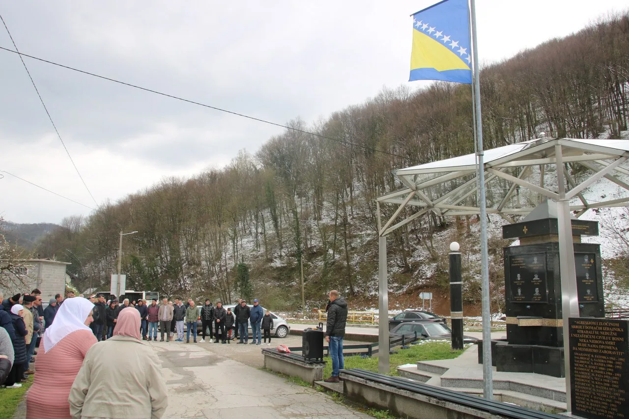 Obilježena 31. godišnjica od pružanja otpora agresoru u Sapni: Golobradi mladići tada su stali na put JNA |