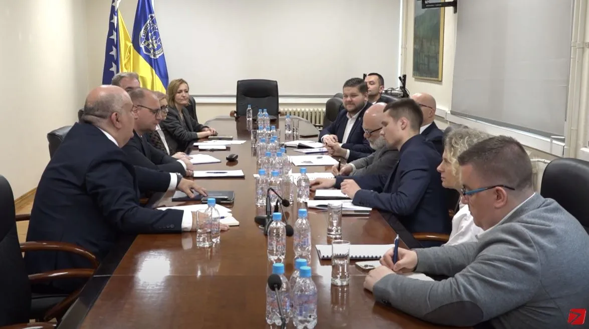 (Video) Tuzla jedan od svijetlih primjera kada je riječ o položaju romske zajednice |