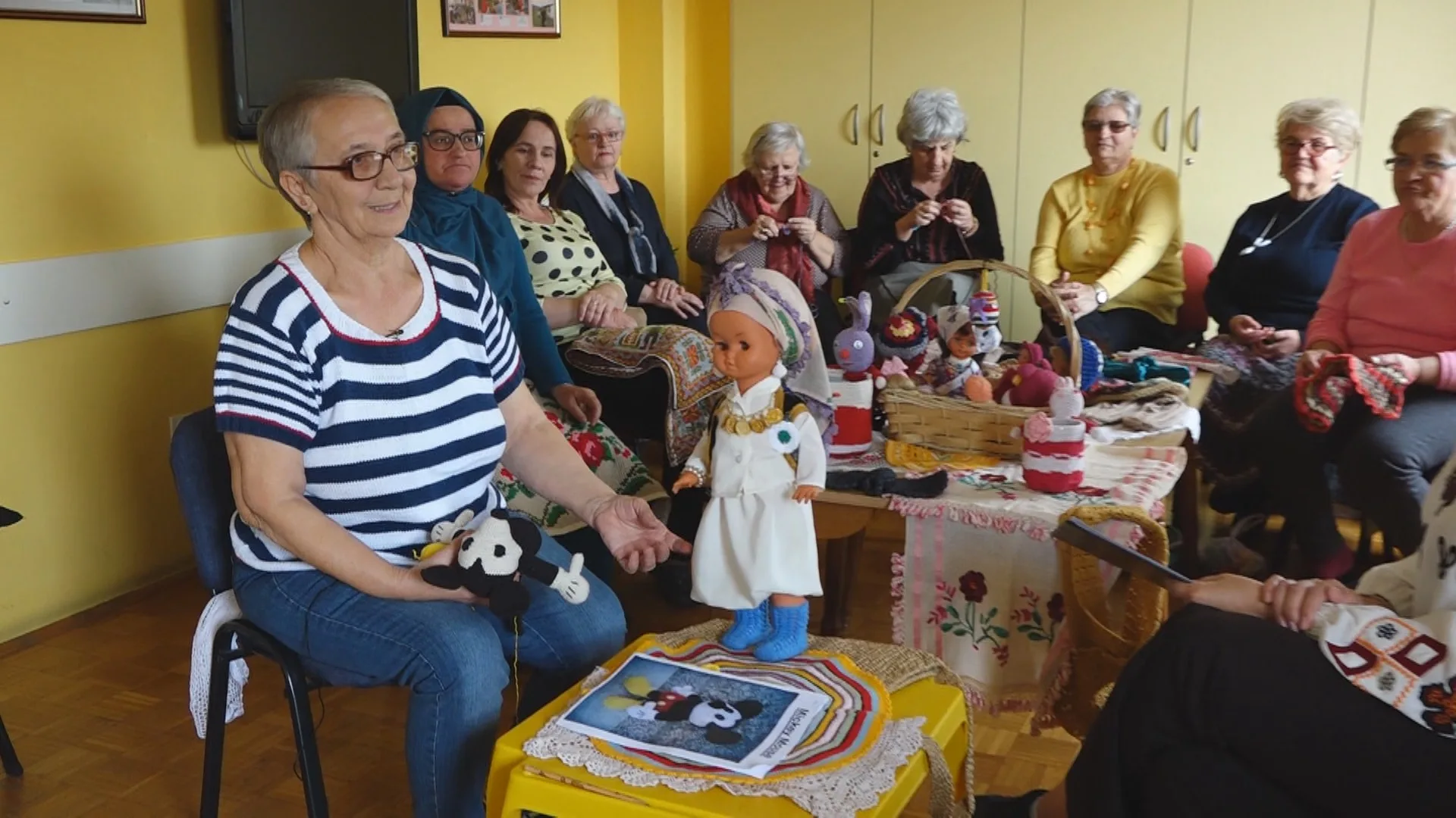 (VIDEO) Priča za vikend: Ručni radovi članica Udruženja “Snaga žene” |