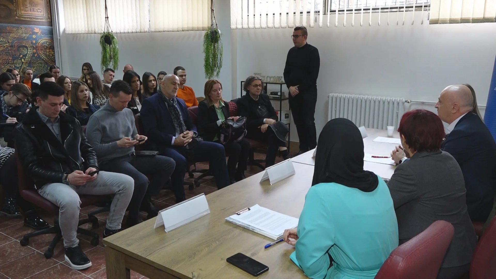 (VIDEO) Konferencija ”Politički cafe o evropskim pitanjima” na UNTZ