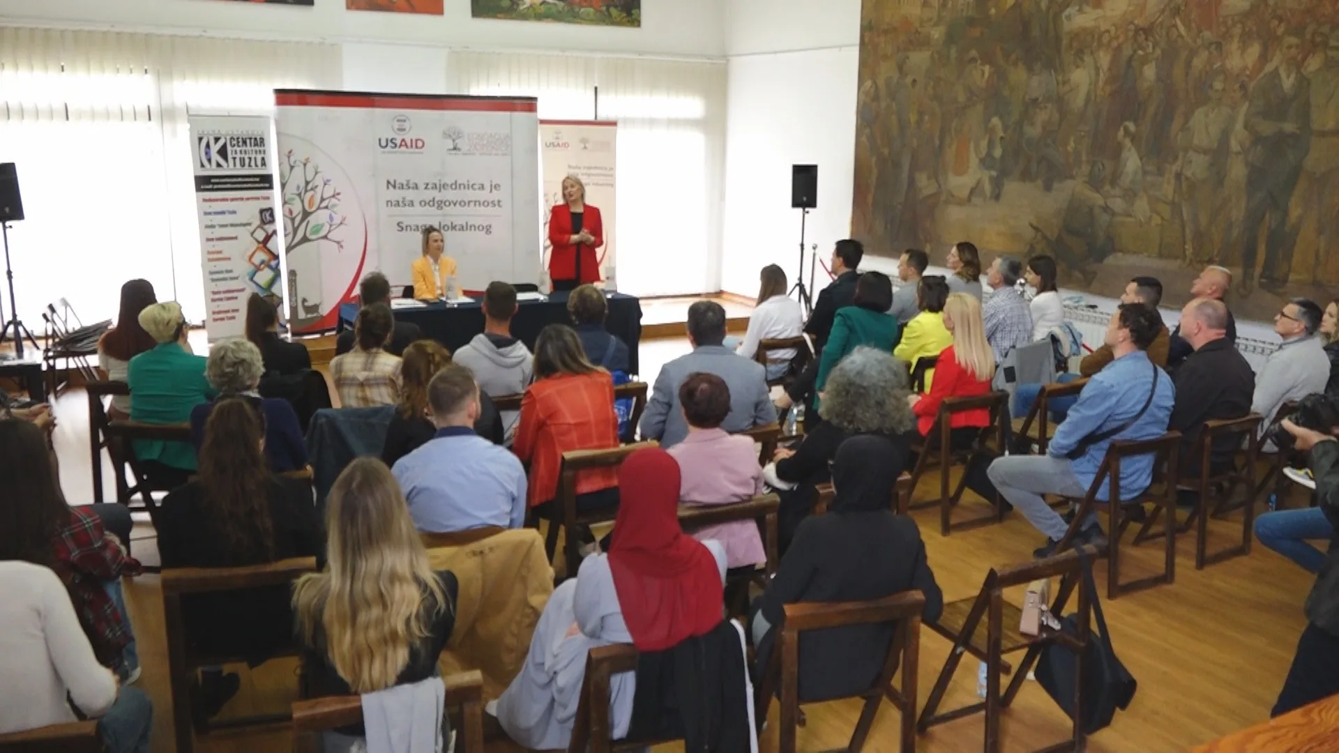 (Video) Potpisani ugovori o dodjeli sredstava kroz fond Volim svoj grad i Fond za mlade