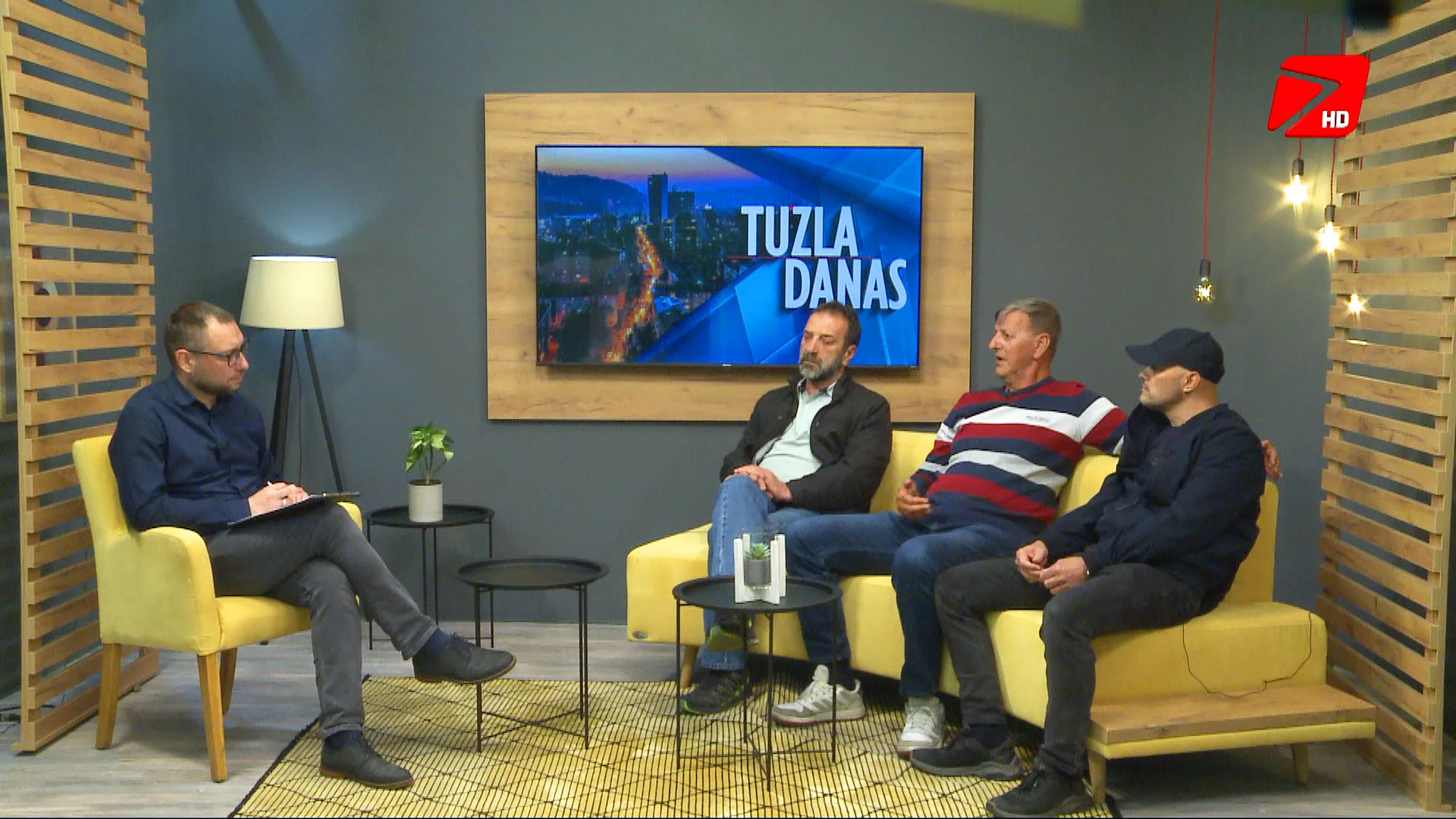 (Video) U “Tuzli danas” o značaju obilježavanja 15.aprila – Dana Armije Republike Bosne i Hercegovine |