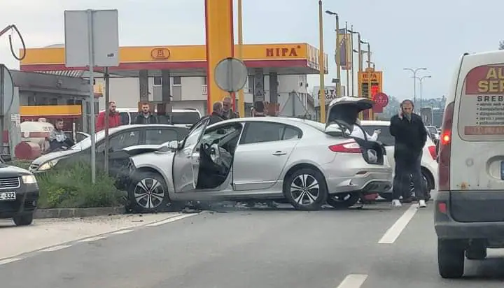 Nesreća u Živinicama, otežan saobraćaj |