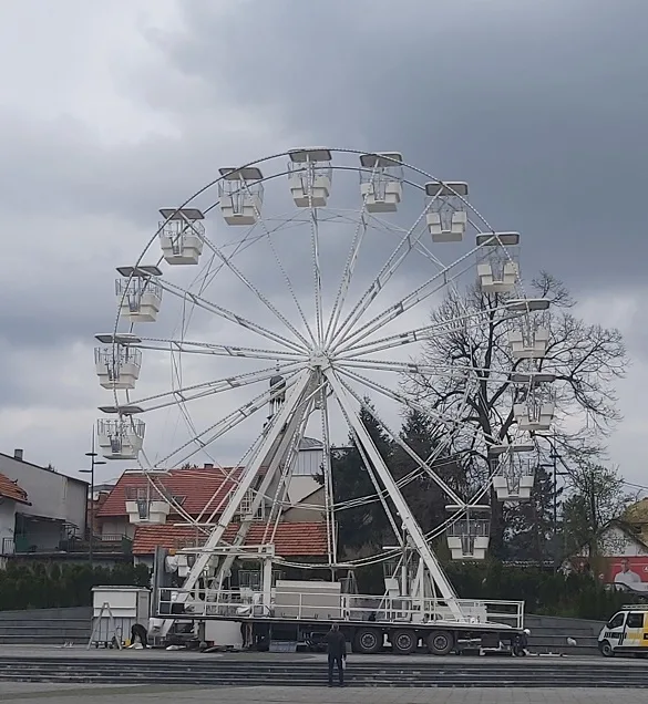 Završena montaža panoramskog točka u Tuzli, definisane cijene karata i radno vrijeme