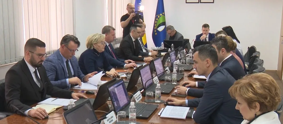 Prijedlog konkretnih ovlaštenja i zaduženja za rekonstrukciju zgrade Vlade TK (VIDEO) |