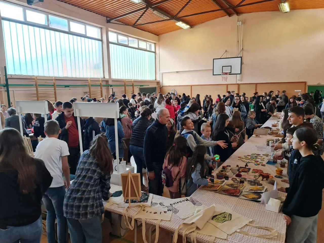 OŠ “Teočak” organizovala “Dan otvorenih vrata” (AUDIO+FOTO)