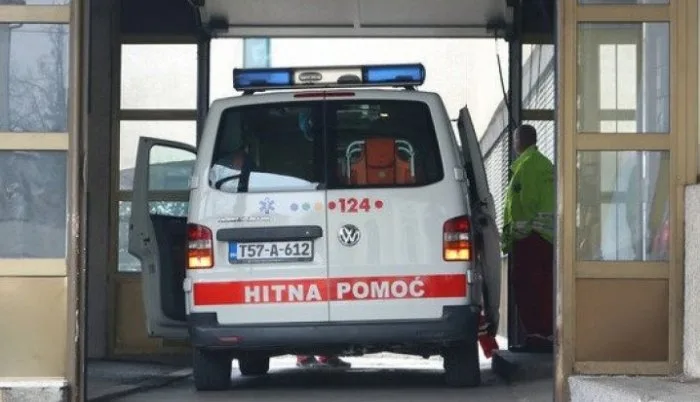 U TK veliki broj saobraćajnih nesreća, 14 osoba povrijeđeno, jedna teže