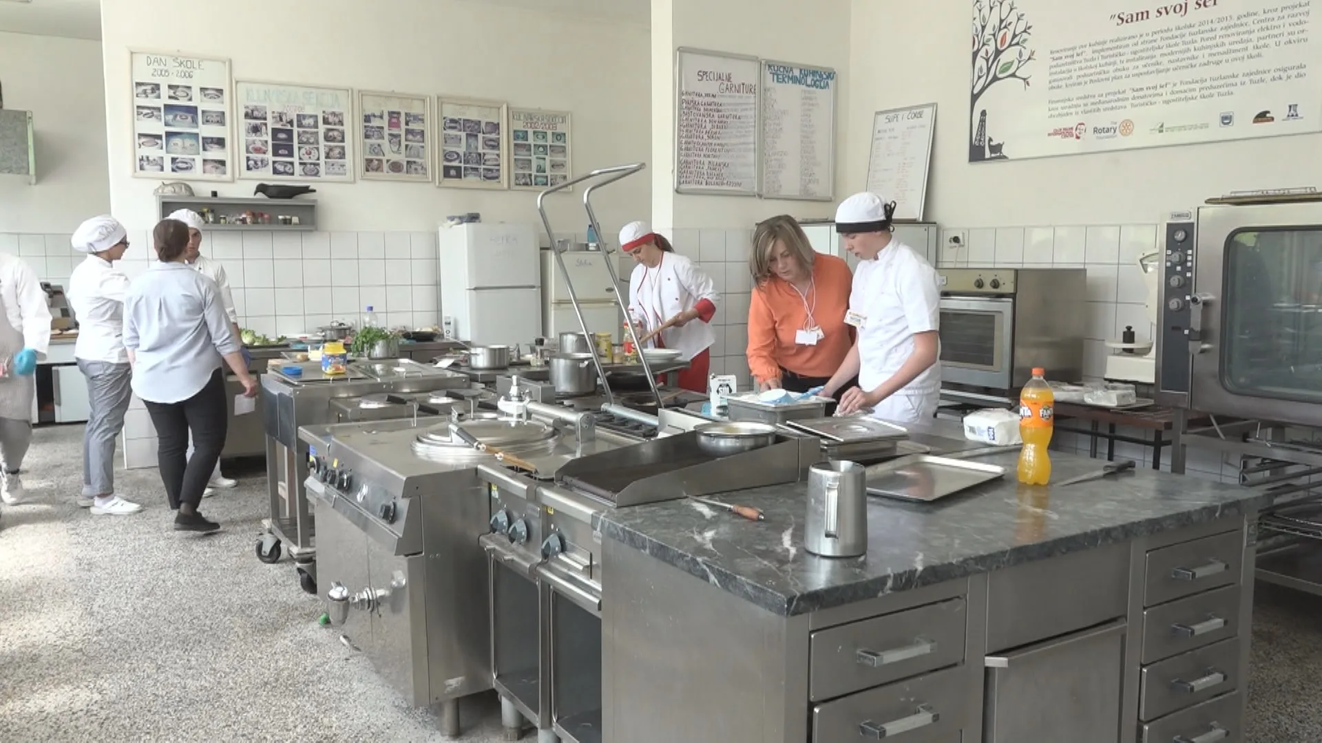 (Video) Festival rada u Tuzli: Učenici srednjih tehničkih i stručnih škola predstavili svoja znanja |