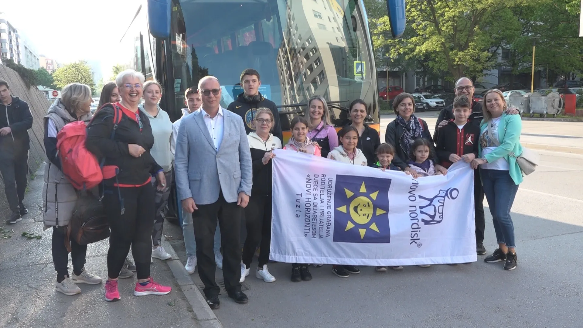 (Video) UG Novi horizonti Tuzla: Mladi otputovali na kamp u Međugorje |
