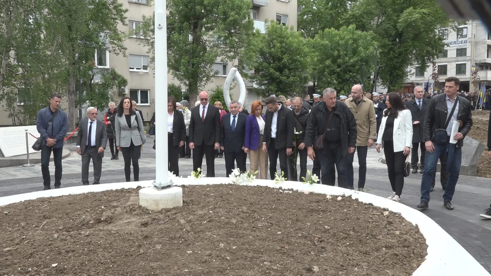 (Video) Obilježena je 31. godišnjica odbrane grada od agresije, Tuzla je bila i ostala dostojanstvena u najtežim vremenima |