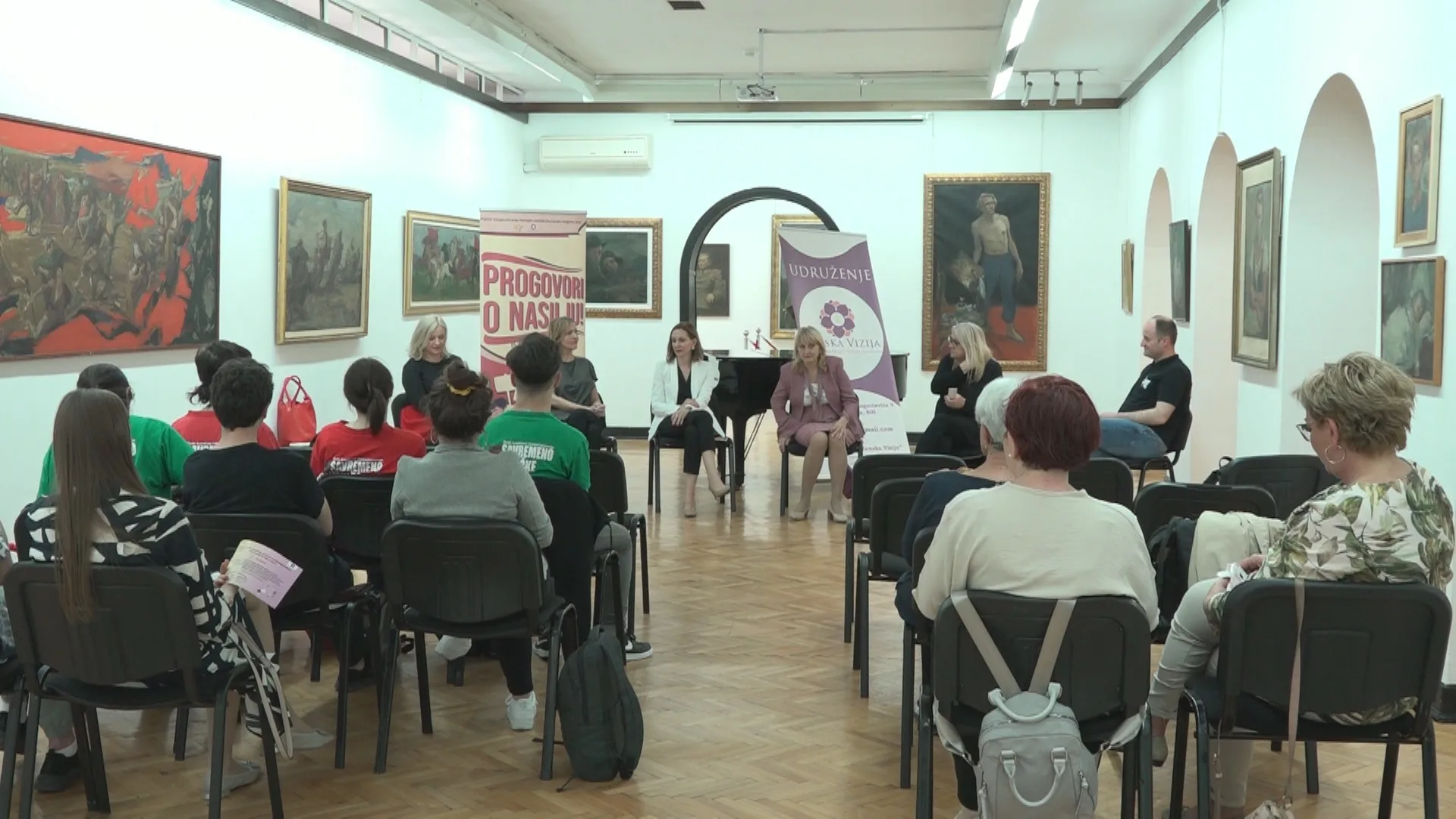 (Video) Održana panel diskusija o prevenciji vršnjačkog nasilja |