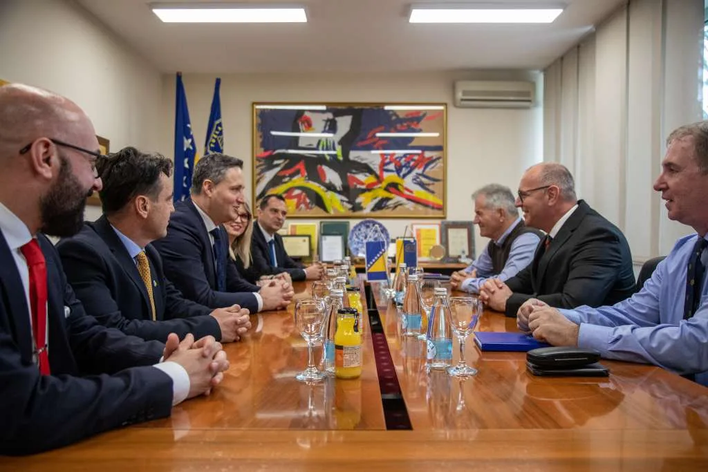 Bećirović i Lugavić razgovarali o prioritetima Gradske uprave Tuzla