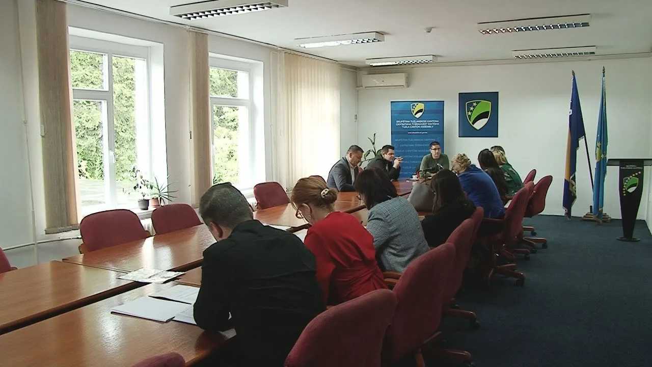 Komisija za obrazovanje i nauku Skupštine TK :”Neophodno poboljšanje stanja u školama” |