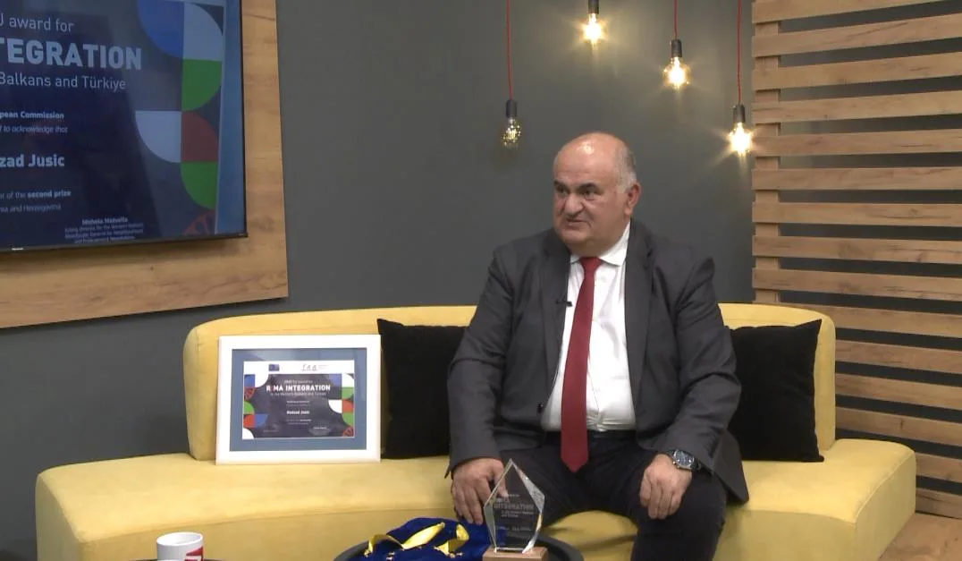 (VIDEO) Aktivista Nedžad Jusić dobitnik priznanja Evropske komisije i nagrade EU za BiH |