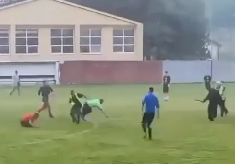 Pretukli sudije u Dubokom Potoku i nanijeli im teže tjelesne povrede (VIDEO)