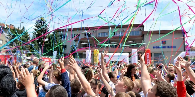 Sportske igre mladih i koncert Crvene jabuke u utorak u Srebreniku!