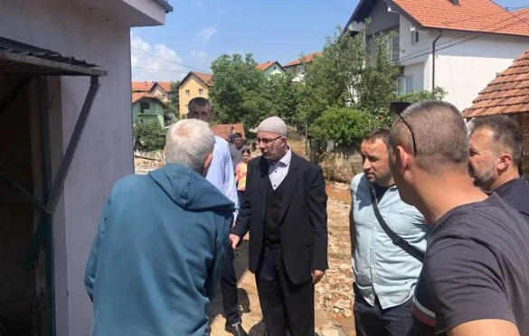 Muftija Fazlović obišao poplavljena područja Medžlisa IZ Teočak 