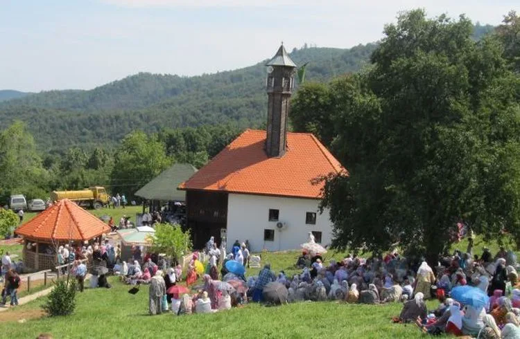 Bajram Šerif Mubarek Olsun