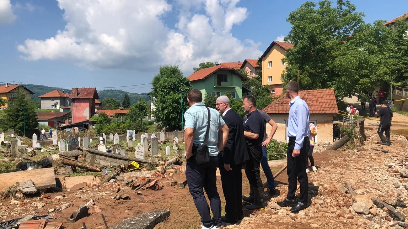 Muftija Fazlović jučer obišao poplavljena područja Medžlisa IZ Teočak
