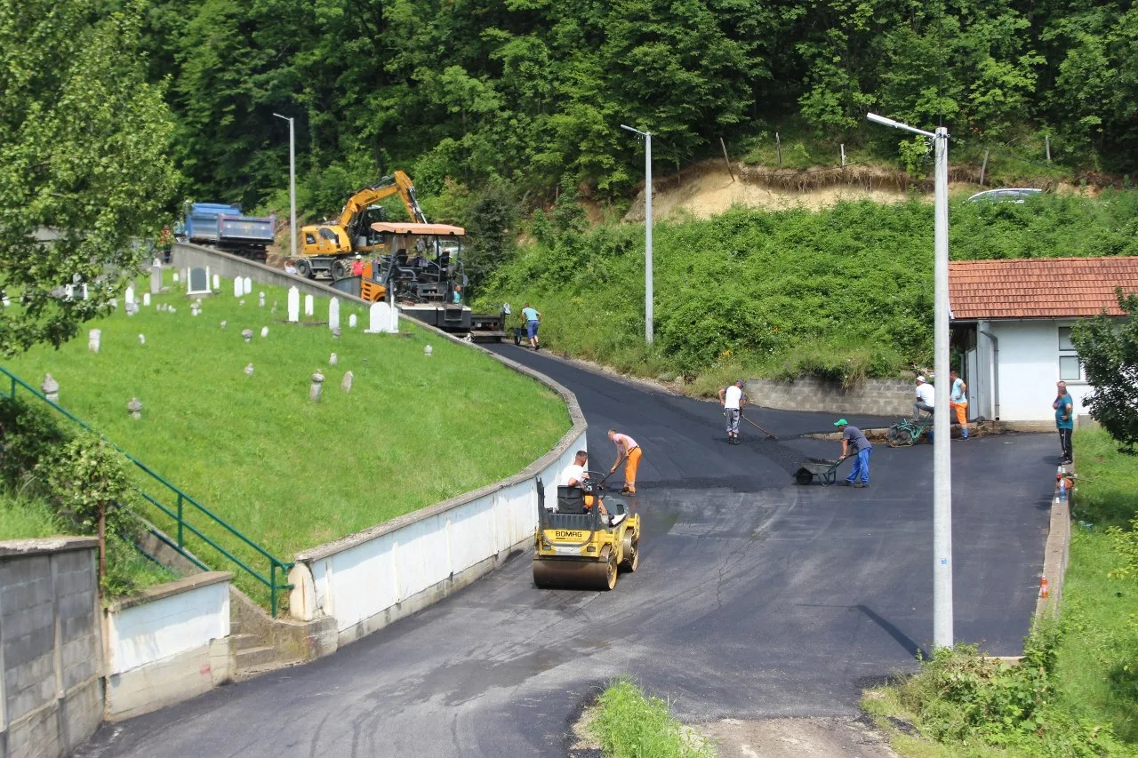 Završeni radovi na rekonstrukciji lokalnih puteva u Godušu