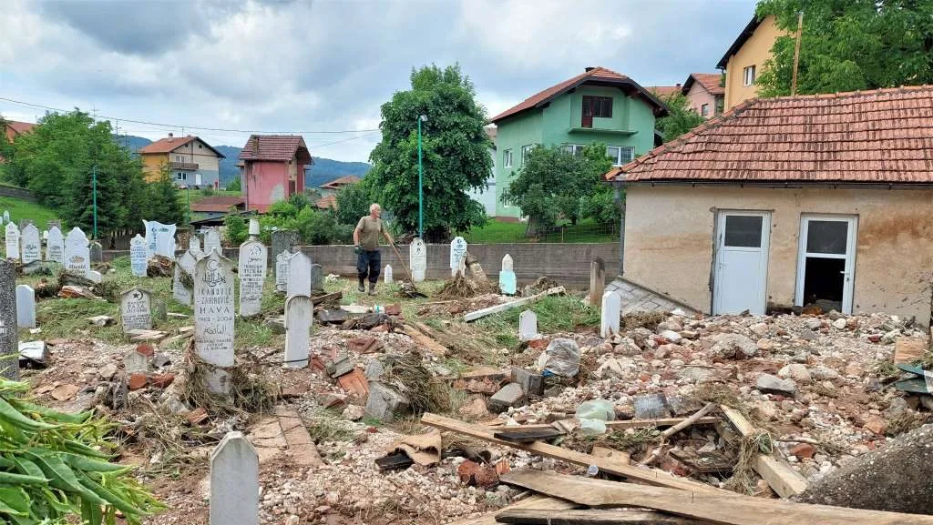 Katastrofalna poplava pričinila ogromnu štetu u Sniježnici kod Teočaka |