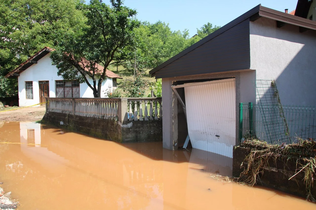 Na području Teočaka putevi prohodni, trenutno nema klizišta