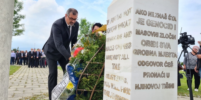 Premijer Halilagić prisustvovao obilježavanju Dana sjećanja na zločine u Zvorniku –