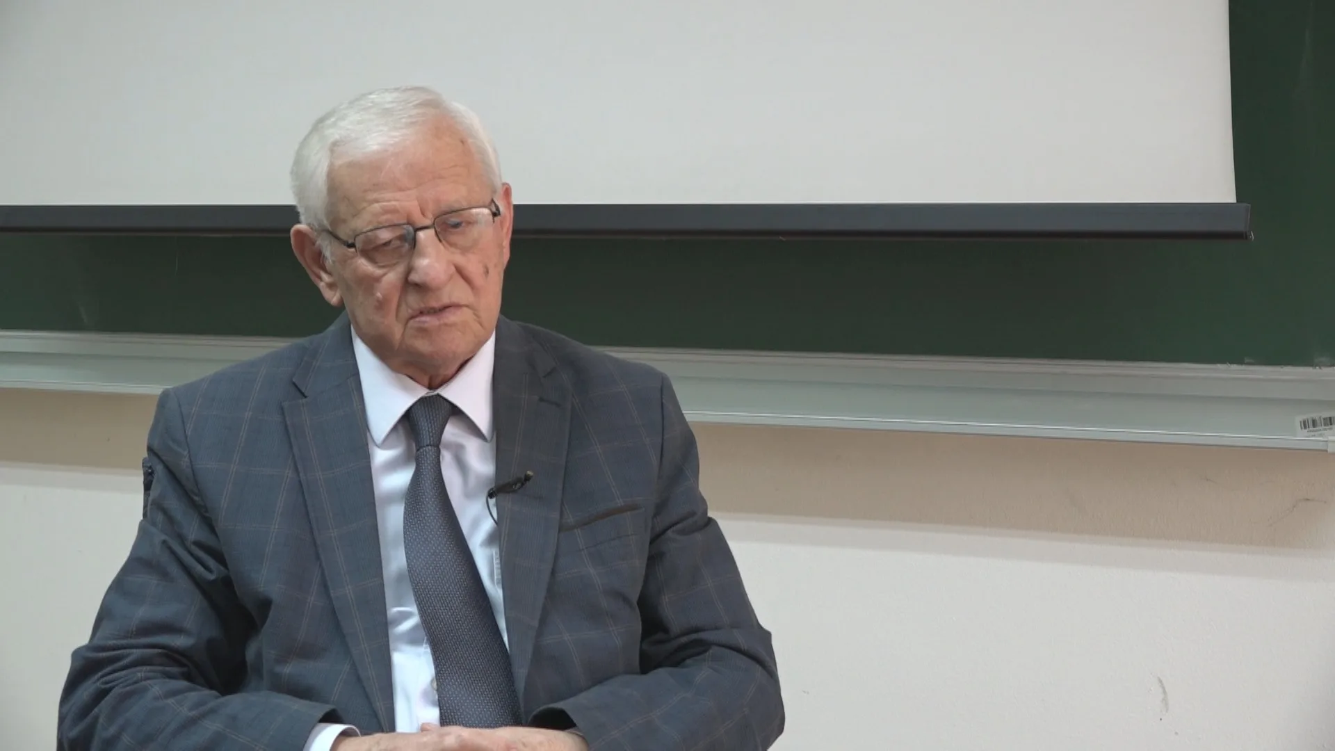 (VIDEO) Akademik prof.dr Mirko Pejanović o svojoj knjizi “BiH -30 godina od sticanja nezavisnosti “studije, članci, recenzije knjiga” |