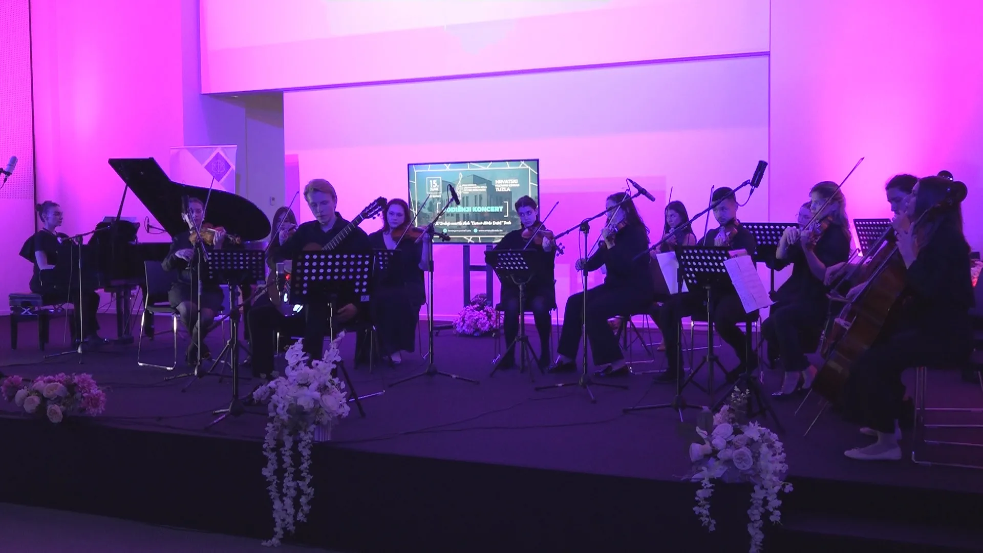 (Video) Održan godišnji koncert Srednje muzičke škole “Čestmir Mirko Dušek” |