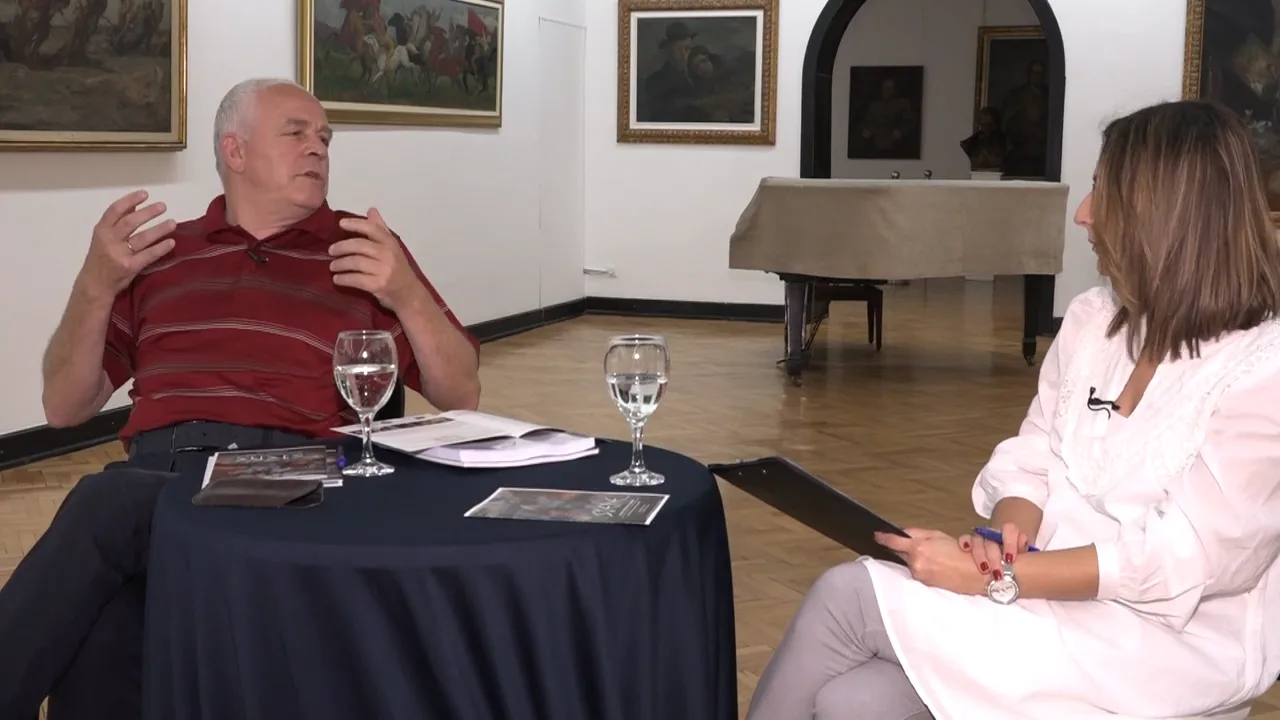 (Video) O serijalu Sjene “Djela, ime i prezime-in memoriam” sa Edhemom Aščerićem |